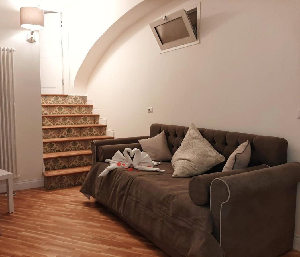 Alcapri Suite Napoli Centro Zewnętrze zdjęcie